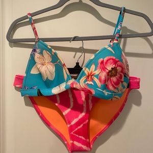 Triangl swim suit